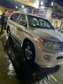 تويوتا لاندكروزر